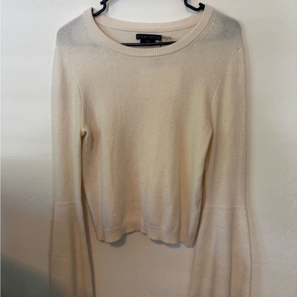 Alice + Olivia Cream Cashmere Knit Sweater